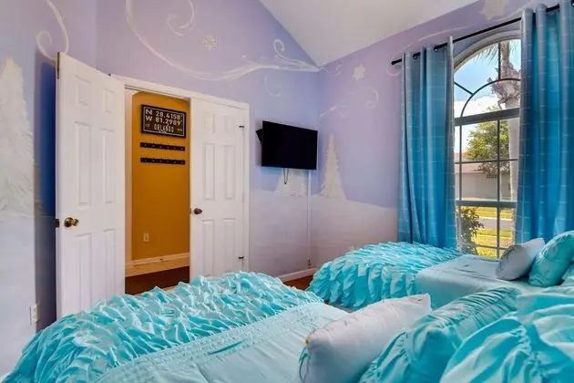 Ev, 6 Yatak Odası, Kişiye Özel Havuzlu (3.5 Bathrooms - 8036)