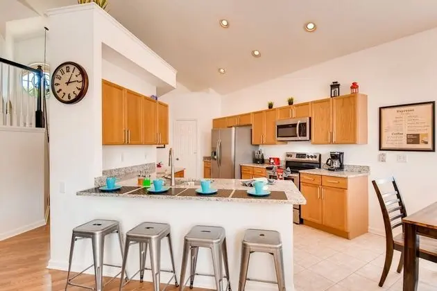 Ev, 6 Yatak Odası, Kişiye Özel Havuzlu (3.5 Bathrooms - 8036)