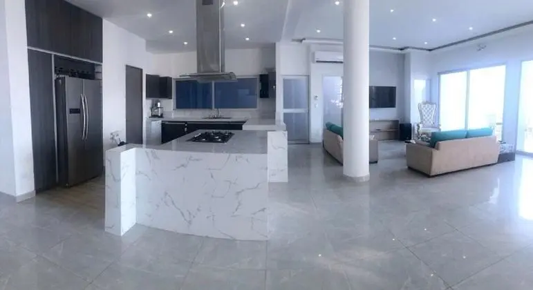Ev, 6 Yatak Odası, Sigara İçilebilir, Balkon
