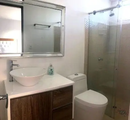 Ev, 6 Yatak Odası, Sigara İçilebilir, Balkon