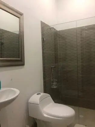 Ev, 6 Yatak Odası, Sigara İçilebilir, Balkon