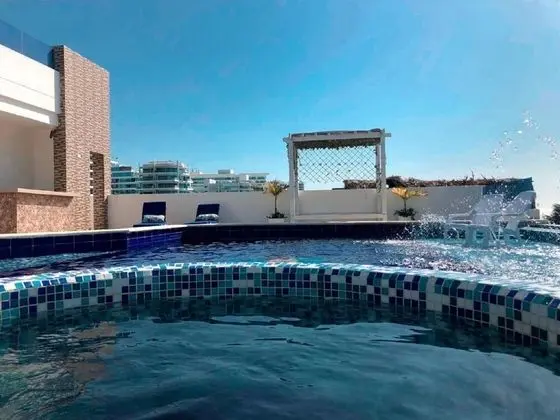 Ev, 6 Yatak Odası, Sigara İçilebilir, Balkon