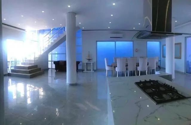 Ev, 6 Yatak Odası, Sigara İçilebilir, Balkon