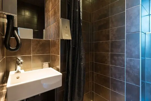 Standard Büyük Yataklı Tek Kişilik Oda