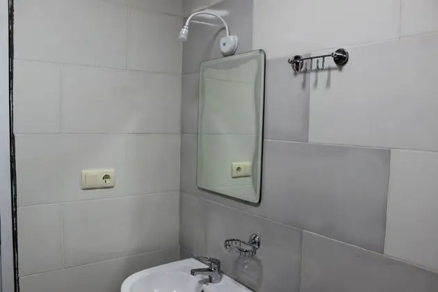 Luxury Tek Büyük Yataklı Oda