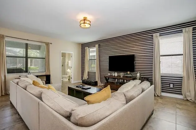 Villa (1432ROLLING)