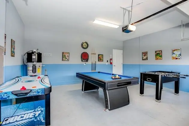 Villa (1432ROLLING)