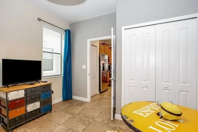 Villa (1432ROLLING)
