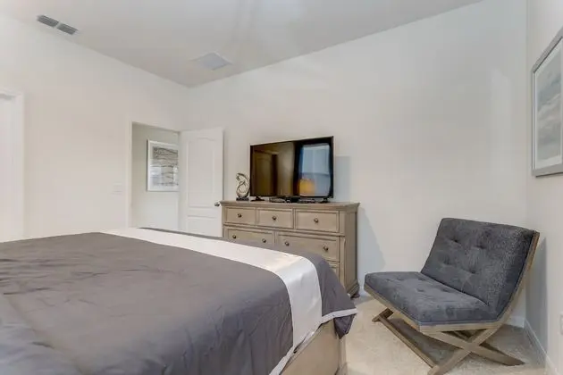 Villa (7036OAKWOOD)