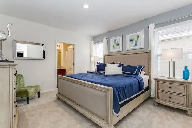Villa (7036OAKWOOD)