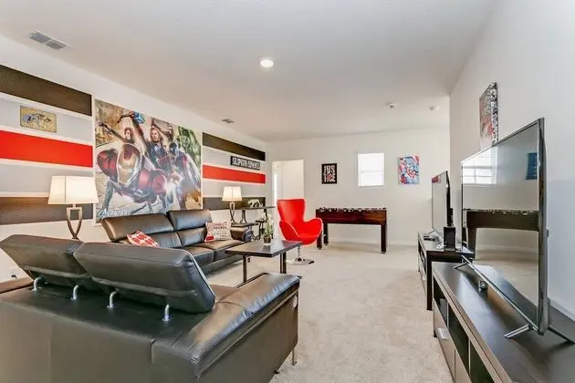 Villa (7036OAKWOOD)