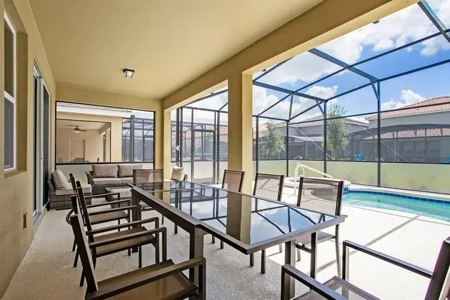 Villa (7036OAKWOOD)