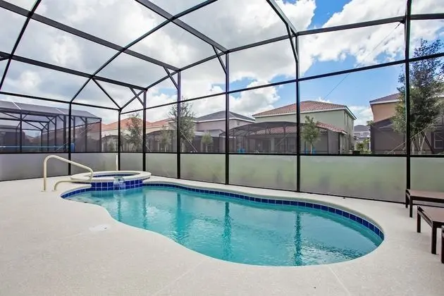 Villa (7036OAKWOOD)