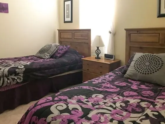 Ev (7 Bedrooms in Large Private Vacation )
