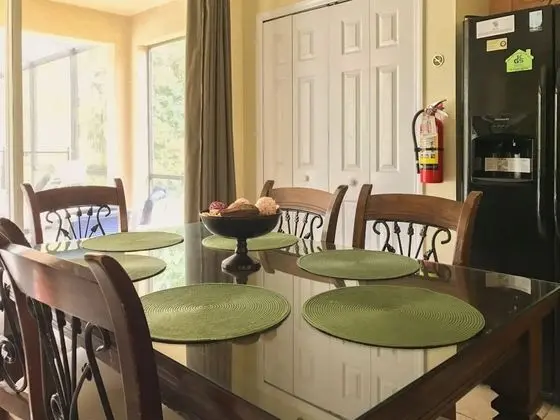 Ev (7 Bedrooms in Large Private Vacation )