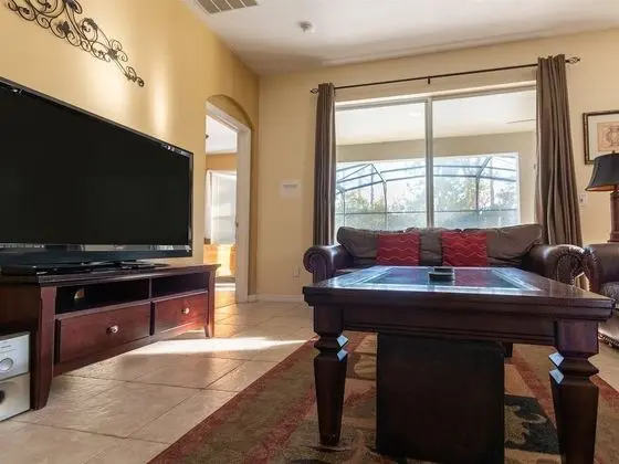 Ev (7 Bedrooms in Large Private Vacation )