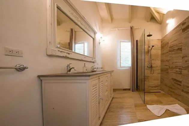 Villa, Birden Çok Yatak Odası, Sıcak Su Havuzu