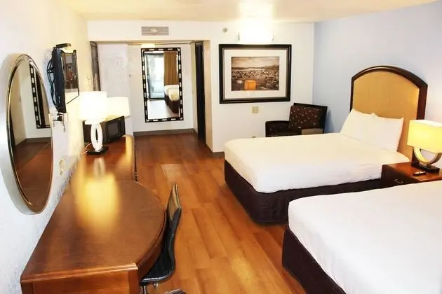 Comfort Oda, 2 Çift Kişilik Yatak, Engellilere Uygun, Sigara İçilmez