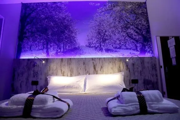 Tek Büyük veya İki Ayrı Yataklı Oda