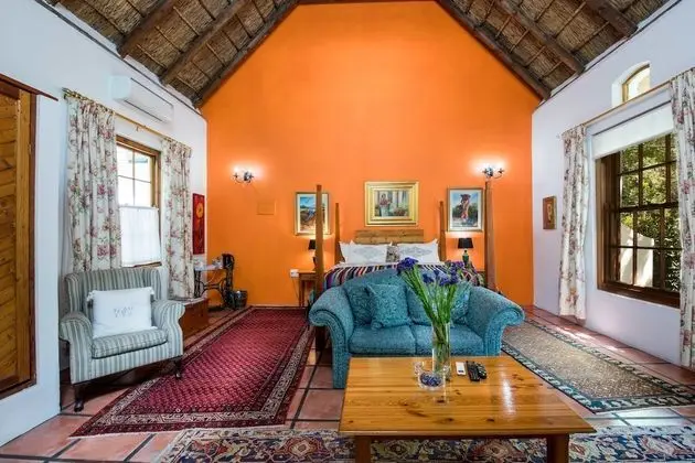 Kır Evi, 1 En Büyük (King) Boy Yatak, Bahçeli