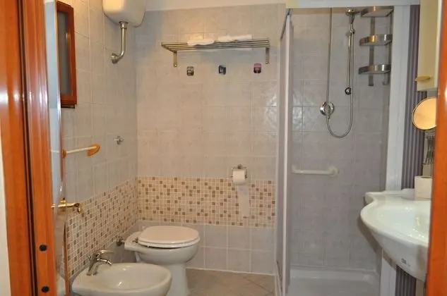 Comfort Tek Kişilik Oda, 1 Tek Kişilik XL Yatak, Özel Banyo, Bahçe Manzaralı