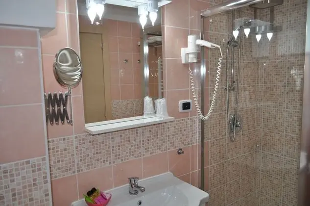 Comfort Üç Kişilik Oda, 1 Yatak Odası, Özel Banyo