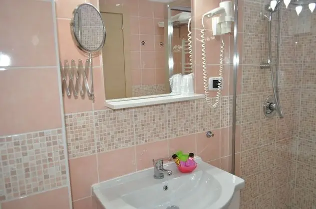 Comfort Üç Kişilik Oda, 1 Yatak Odası, Özel Banyo