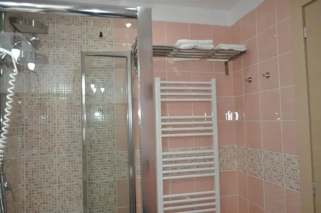 Comfort Üç Kişilik Oda, 1 Yatak Odası, Özel Banyo