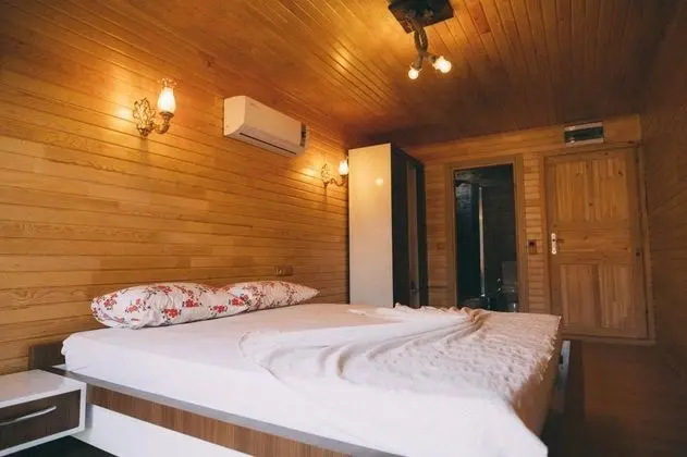 Standart Oda, Havuz Manzaralı, Balkonlu