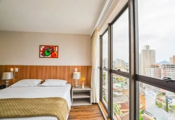 Luxury Tek Büyük Yataklı Oda
