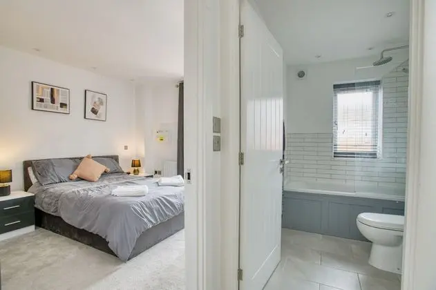 Ev, Özel Banyo, Şehir Manzaralı