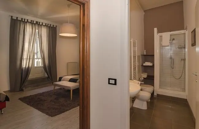 Üç Kişilik Oda