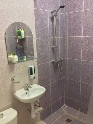 Ortak Ranzalı Oda, Karma Ranzalı Oda, Ortak Banyo (10-Beds)