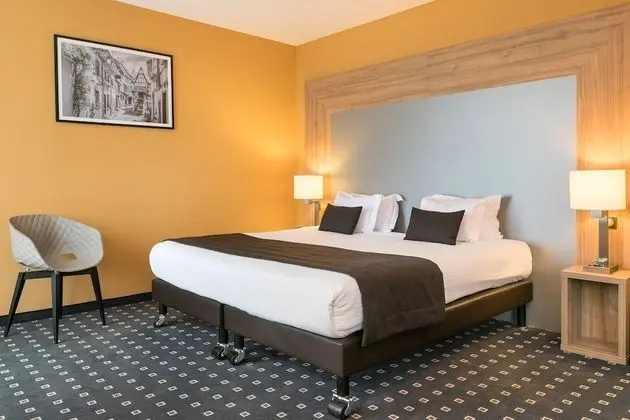 Deluxe Tek Büyük Yataklı Oda