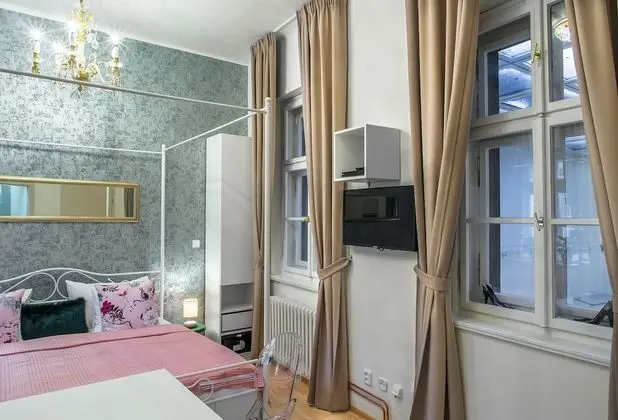 Stüdyo (Cinderella)