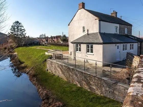 Kır Evi, Özel Banyo, Kanal Manzaralı