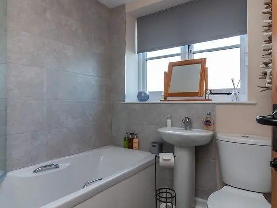 Kır Evi, Özel Banyo, Kanal Manzaralı