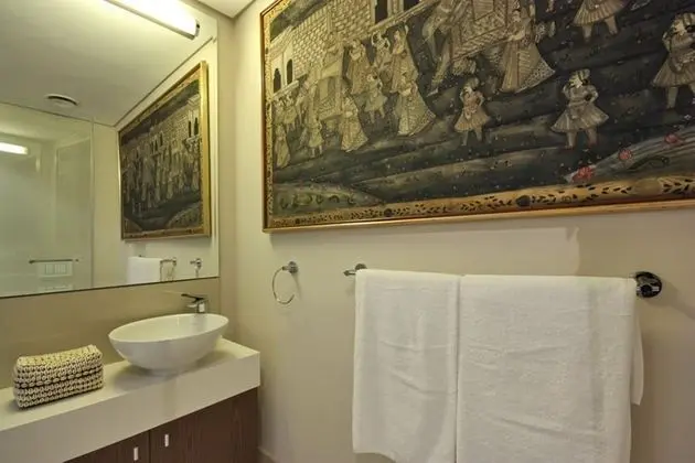 Exclusive Apartment, 1 Room, Canal View