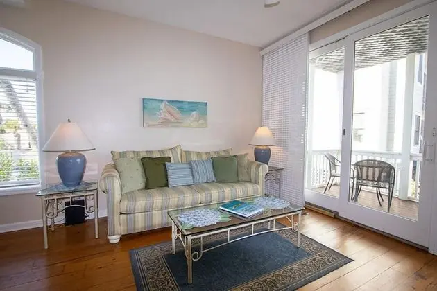 Kır Evi, 1 Büyük (Queen) Boy Yatak, Balkon, Okyanus Manzaralı