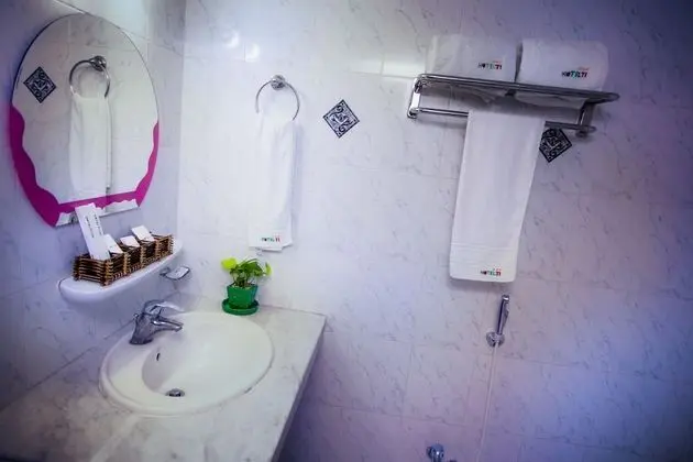 Royal Süit, 1 En Büyük (King) Boy Yatak, Business Dinlenme Salonu Kullanımı, Şehir Manzaralı