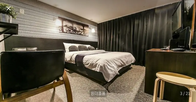 Comfort Tek Büyük Yataklı Oda