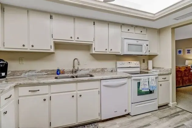 Daire (7150 Estero Blvd 205)
