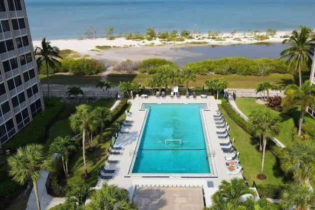 Daire (7150 Estero Blvd 205)