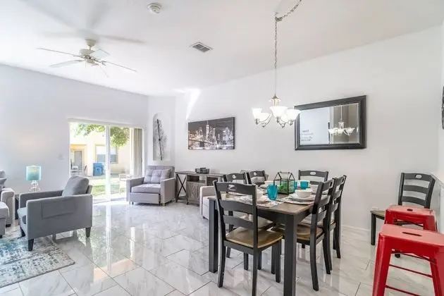 Apart Daire (727 Regal Palms)