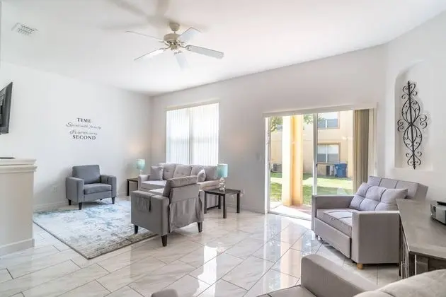 Apart Daire (727 Regal Palms)
