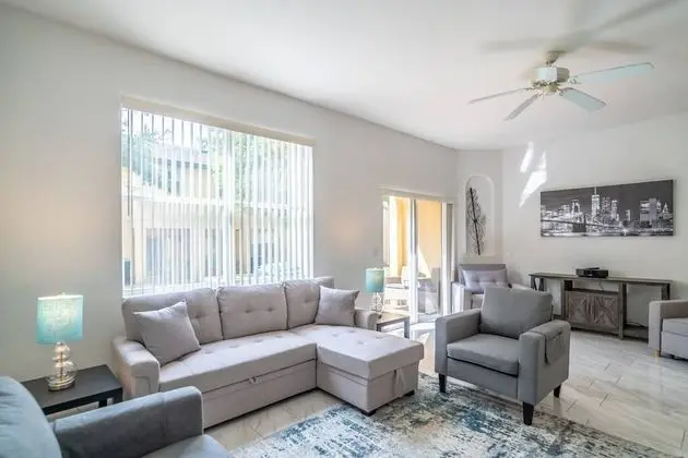 Apart Daire (727 Regal Palms)