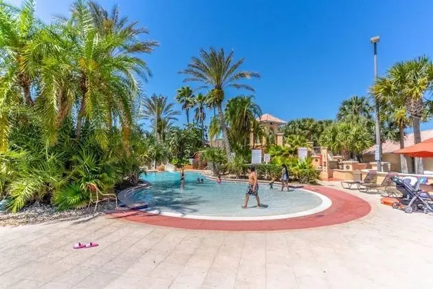 Apart Daire (727 Regal Palms)