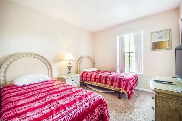 Ev (734LAM Regal Palms Town Home)