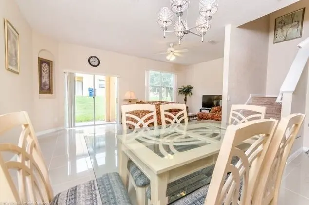 Ev (734LAM Regal Palms Town Home)