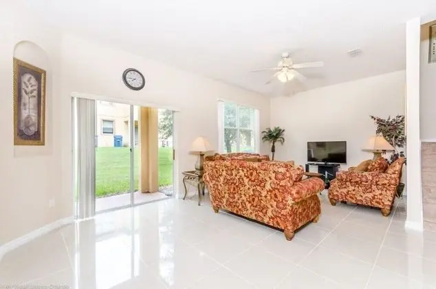 Ev (734LAM Regal Palms Town Home)